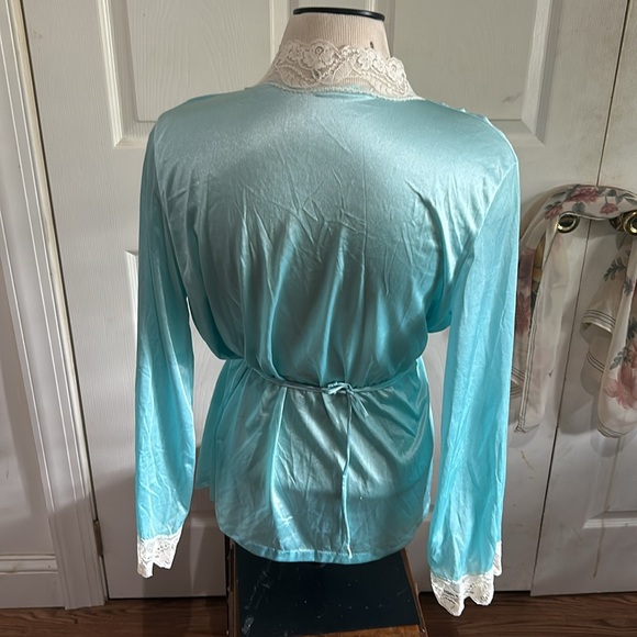 Vintage baby blue lace lingerie night top - Picture 7 of 8